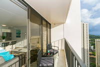 Waikiki Banyan #3202
