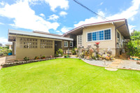 Kahuanui Street